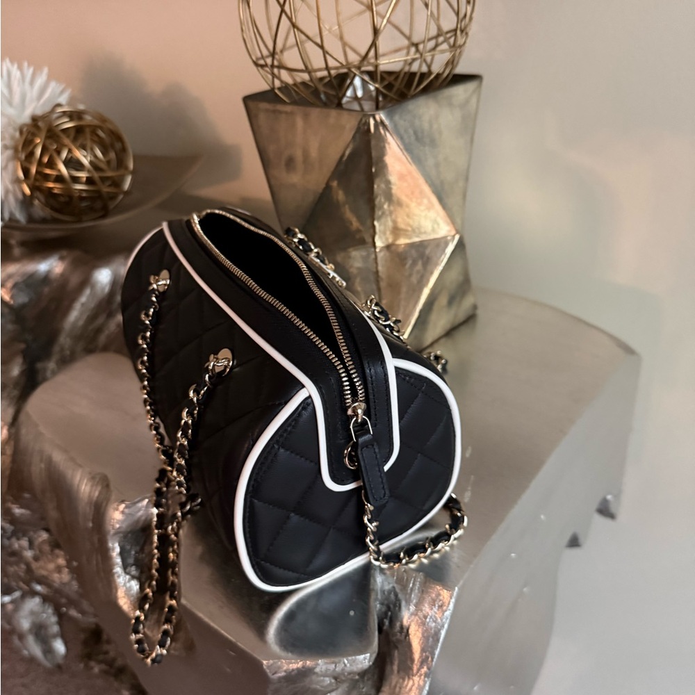 CHANEL Black Quilted Shoulder Bag with White Trim and Silver Hardware - Picture 6 of 7
